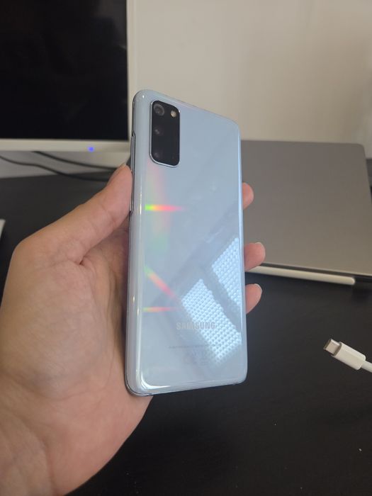 Telemóve l- Samsung s20