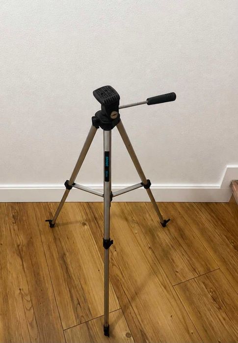 Vendo tripé para máquina