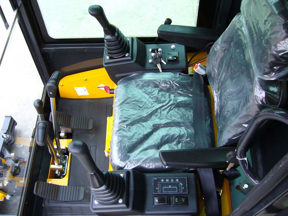 Minikoparka TOROX TRX-16S 1.6T 3Łyżki Kciuk Szybkozł. traktorkiagropl