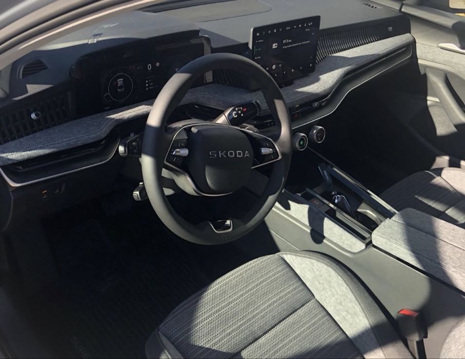 Wynajem Skoda Superb 1.5 Tsi