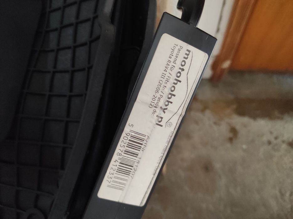 Tapetes borracha Toyota RAV4 III - novos