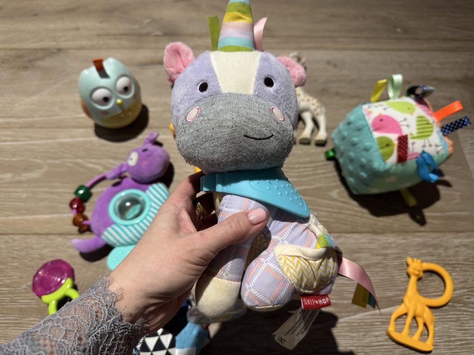 Zabawki dla niemowlaka komplet