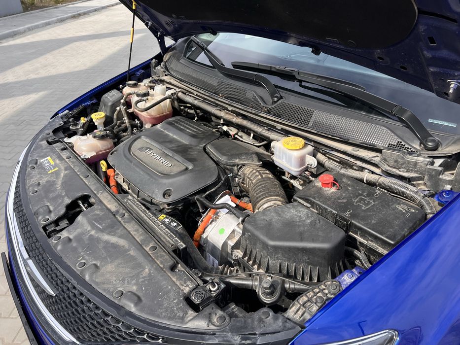 Chrysler pacifica hybrid 2020