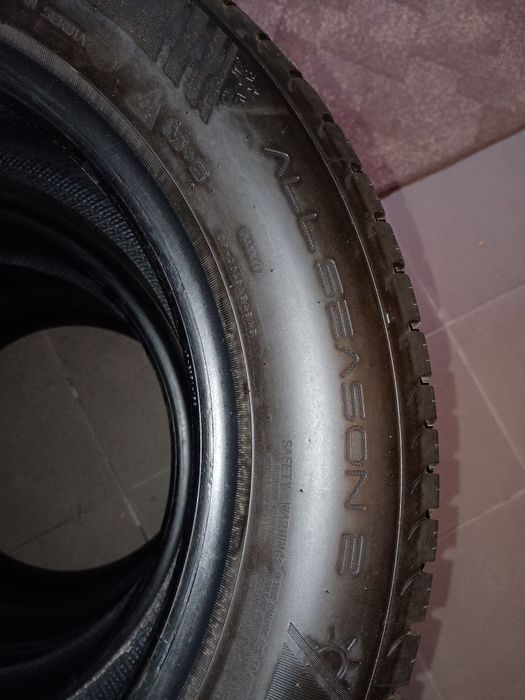 Dunlop all season 2 185/65/15 prawie nowe, komplet całoroczne - wielosezonowe, możliwa wysyłka.