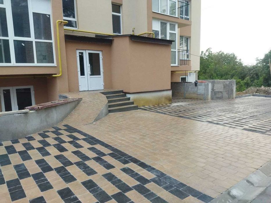 АСФАЛЬТ, БРУКІВКА, БЕТОН. Роботи та продаж. Послуги спецтехніки