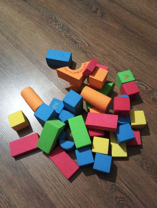 Klocki piankowe z cyferkami kolorowe