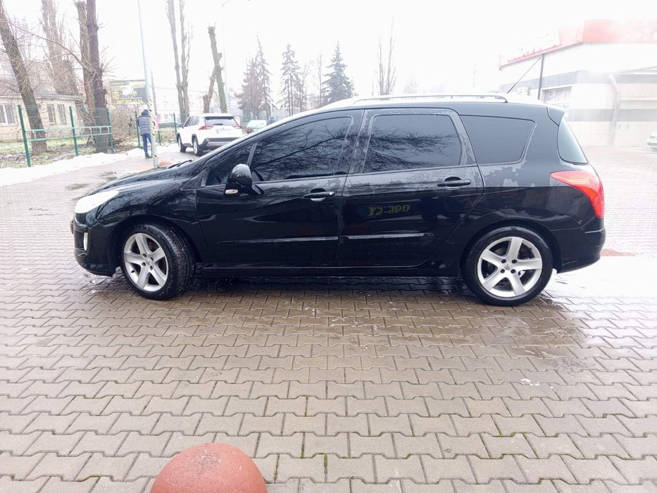 Продам  Peugeot 308 SW