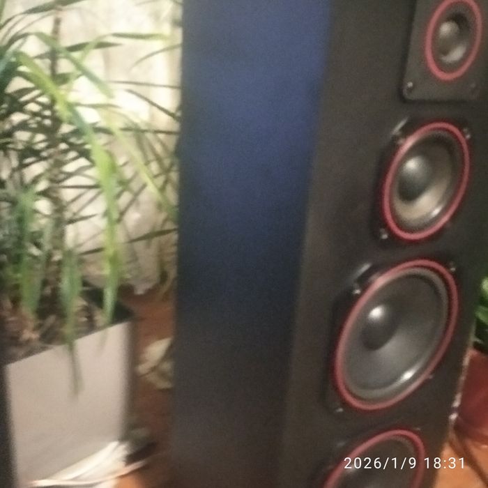 Продам колонки CD 200