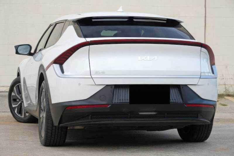 2024 Kia EV6 Light
