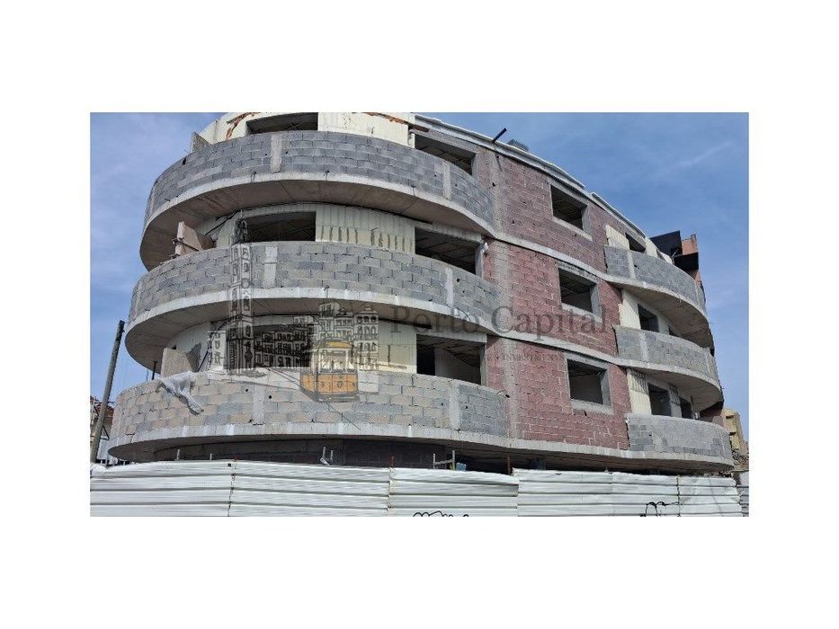 Excelente Apartamento T1, Na Senhora Da Hora Junto Ao Norte Shoping...