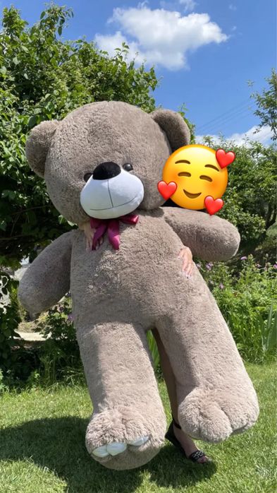 Великий плюшевий ведмедик 2 м