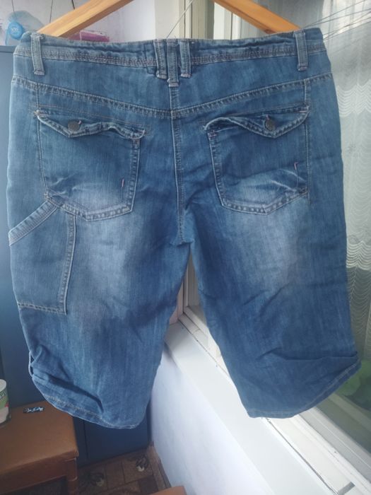 Жіночі джинсові бріджі