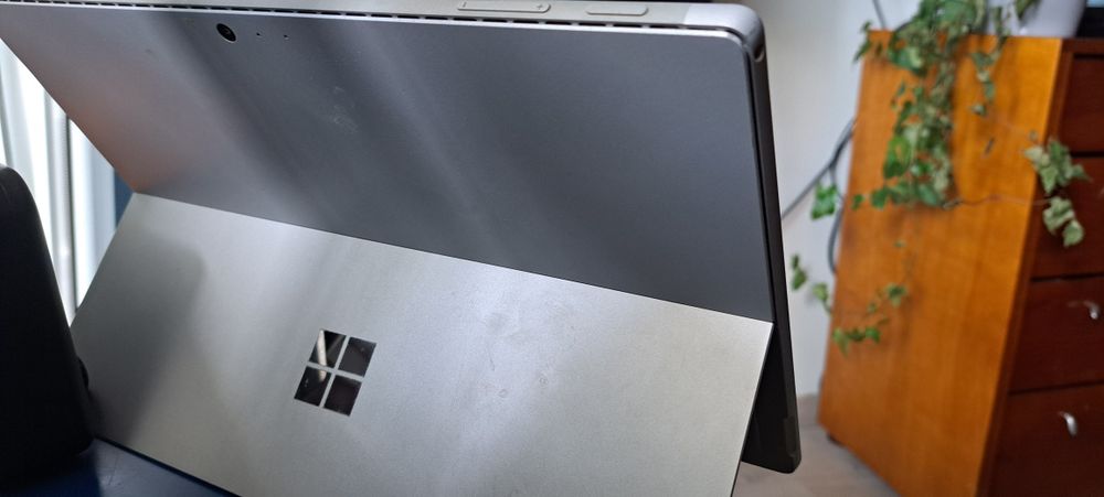 Vendo computador microsoft pro 4