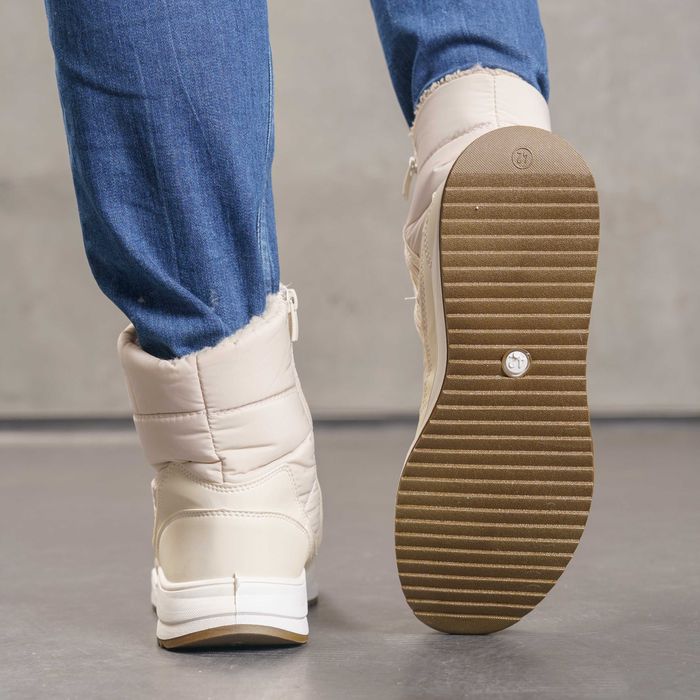 Дутики жіночі не промокаючі