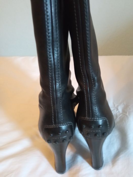 Bota Tods senhora cano alto em pele