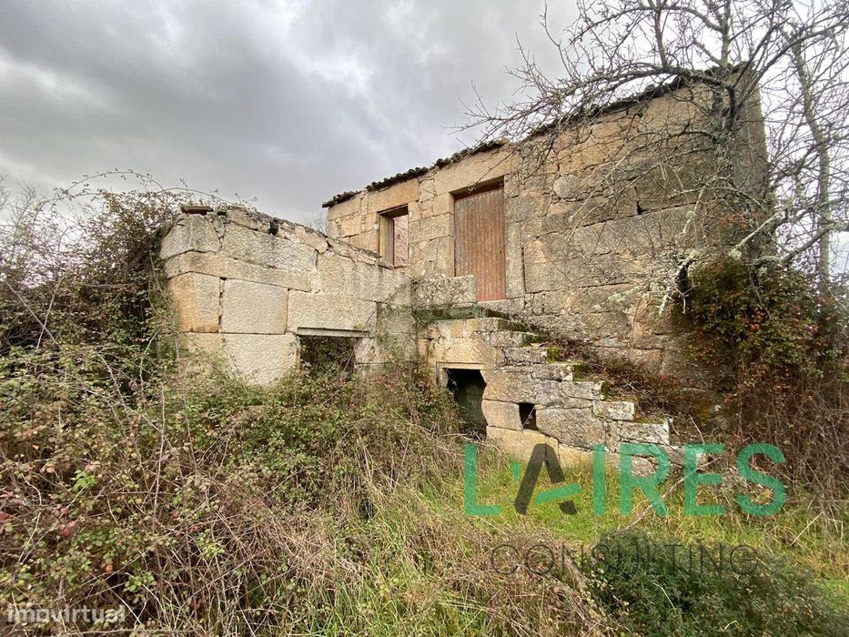 Vende-se em Pinhanços, Seia — Pinhanços, Guarda