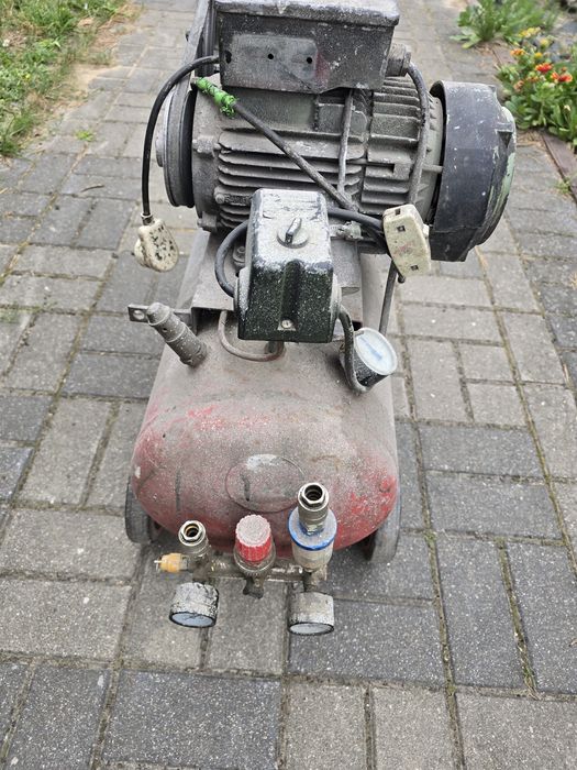 Kompresor 50l . Uzywany