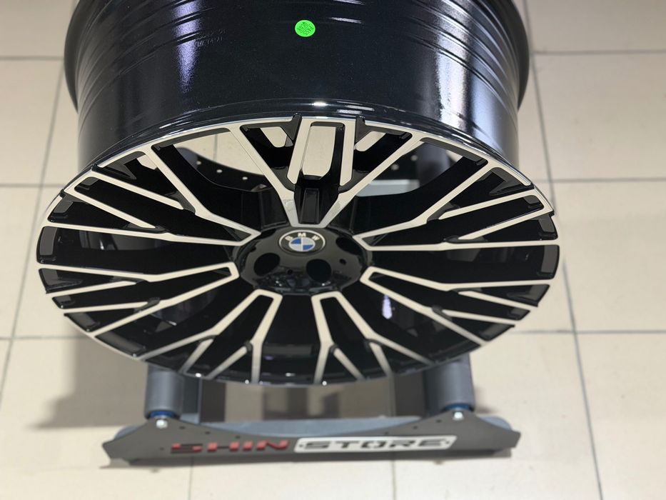 Різноширокі диски BMW R22 5x112 REPLICA BM269 Black Machined Face