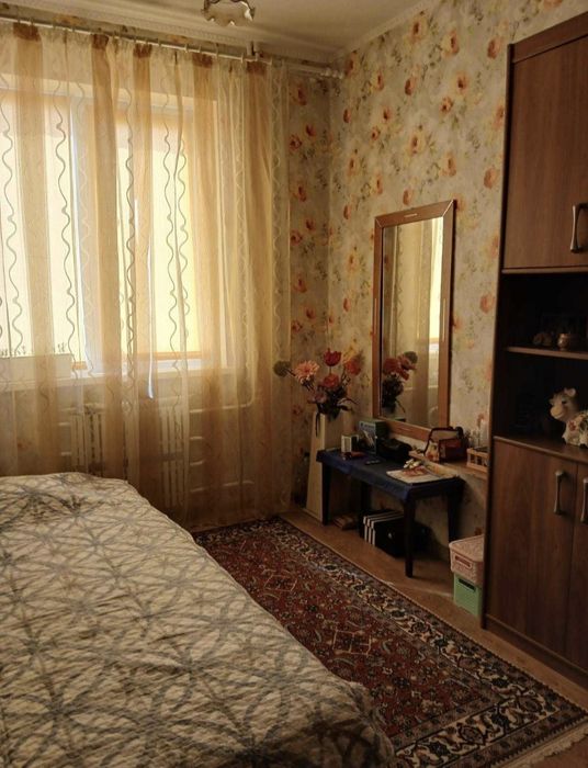 Продам по ул.Калнышевского 4х ком.кв.Хортицкой 17 мкрн.