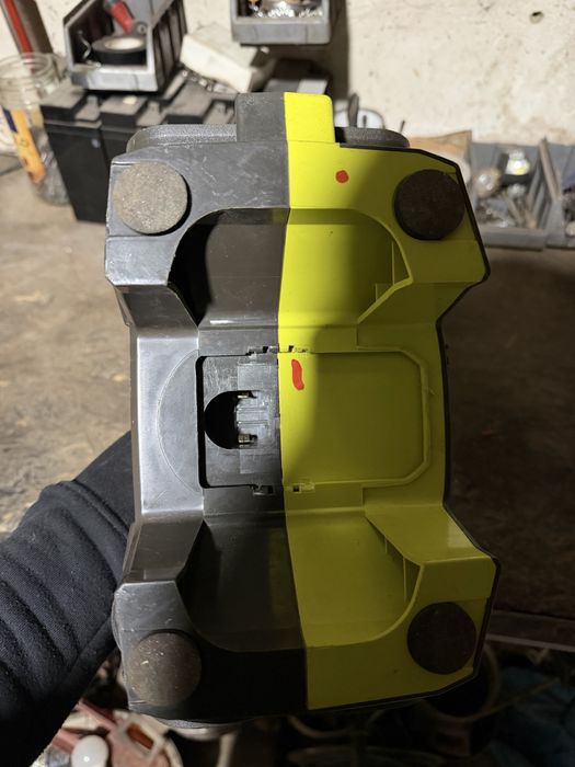 автомобильный аккумуляторный компрессор ryobi one+ r18i-0