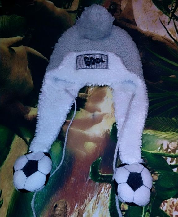 Зимняя шапка для мальчика