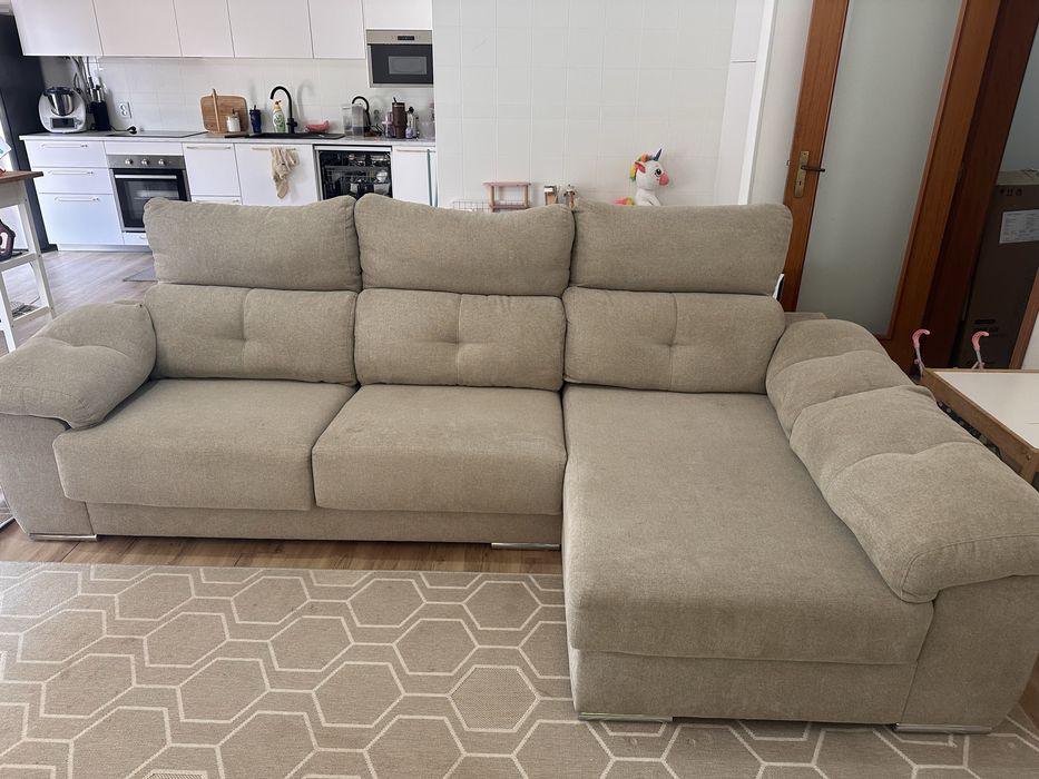 Sofá Chaise Long Bege – Excelente Estado