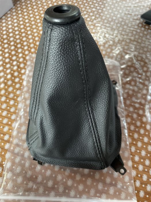 юбка чехол кожух ручки КПП Hyundai Tucson IX35 чехол кулисы коробки