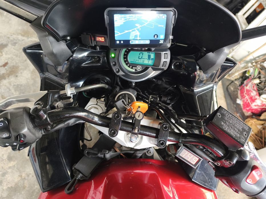 Yamaha fazer 600 com carplay