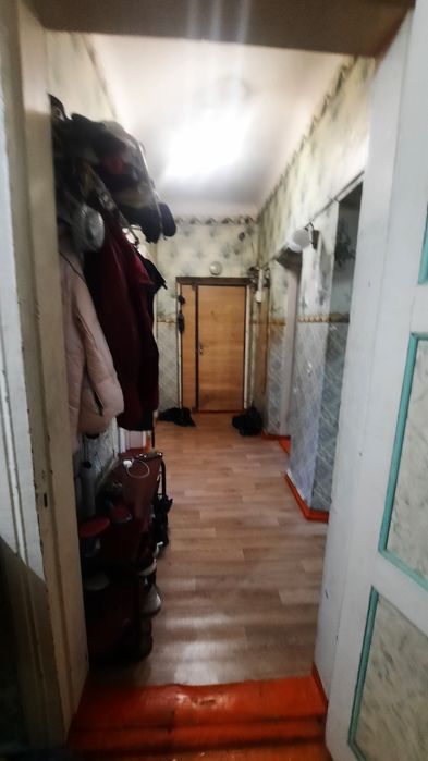 Продам 3-х комнатную сталинку. Центр. D E.