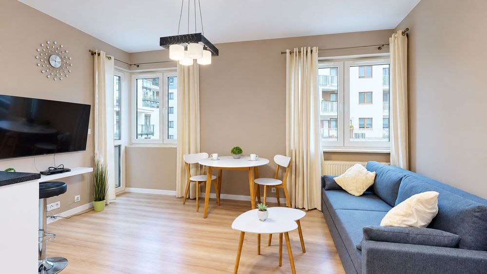 Komfortowe 2 pokoje | Duży balkon | Siłownia