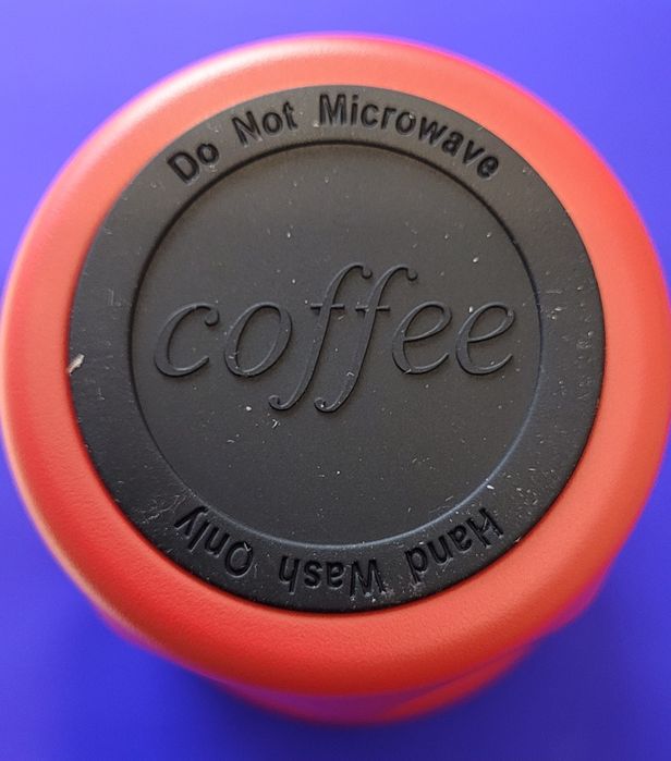 Kubek termiczny do kawy, do samochodu. Czerwony