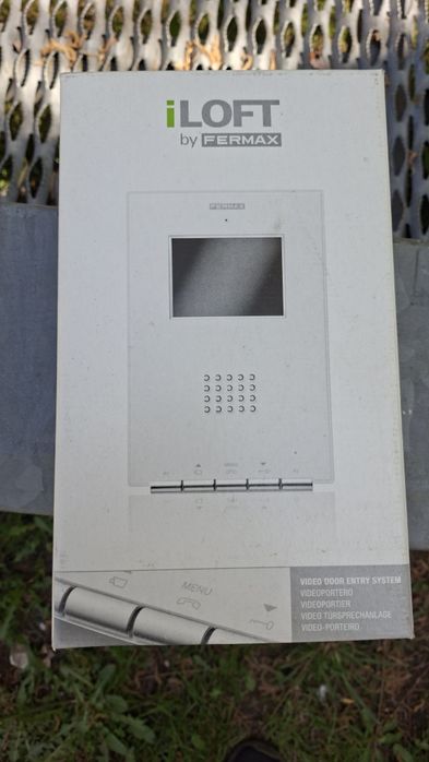 iLOFT by FERMAX REF5606 domofon z ekranem