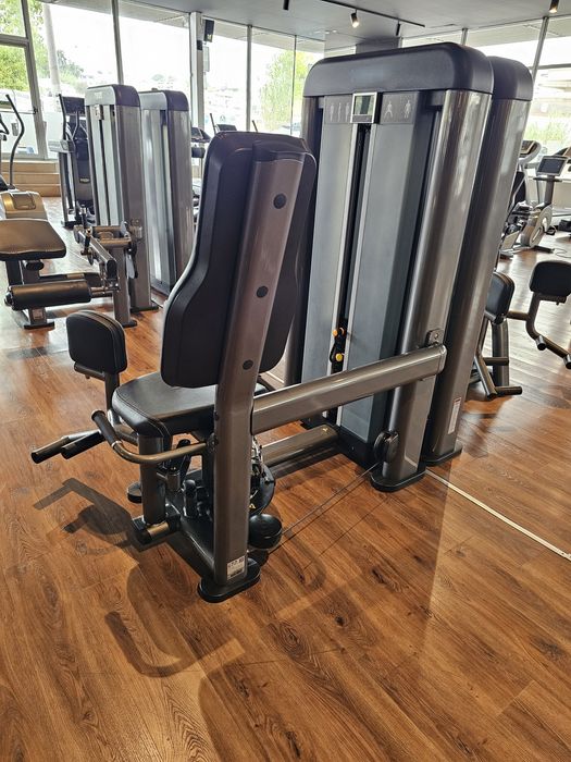 Máquina de glúteos abdutora