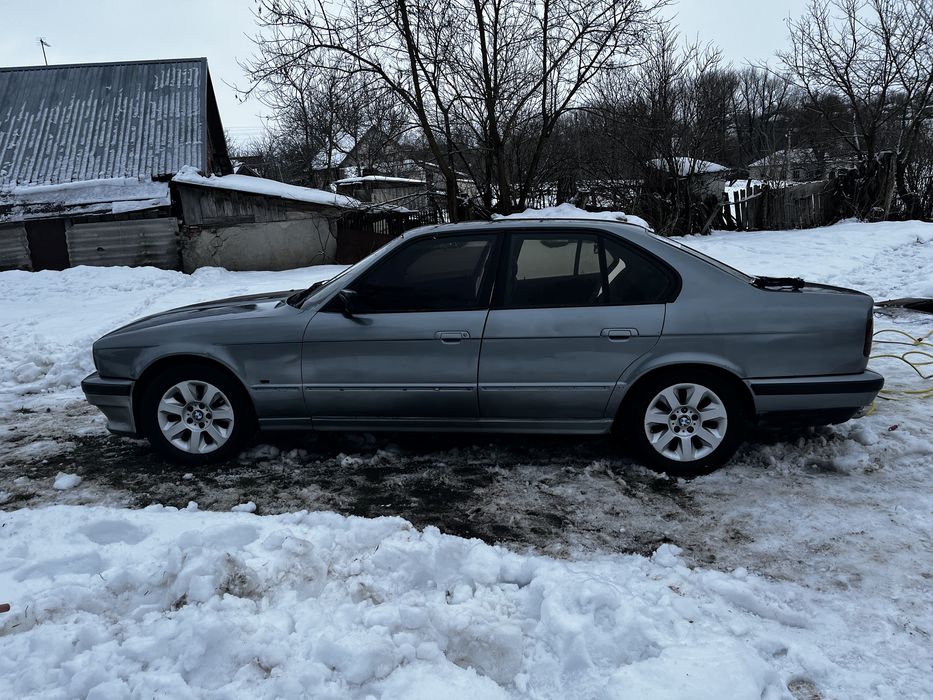 Продам бмв е 34