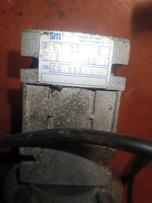 Motoreduktor 40 obr/min