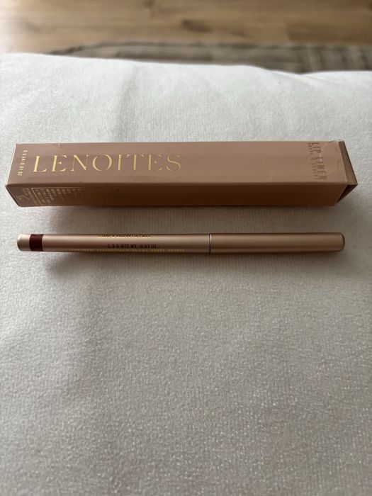 Nowa kredka do ust Lenoites kolor 210 Blush