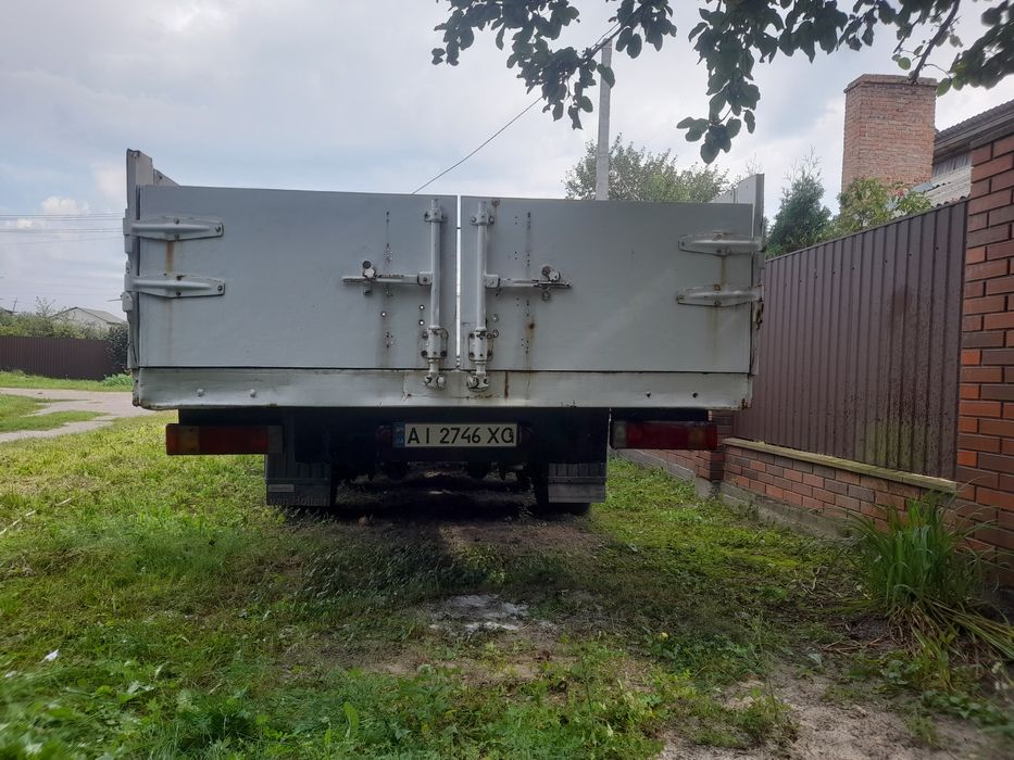 Напівпрчеп бортовий fruehauf