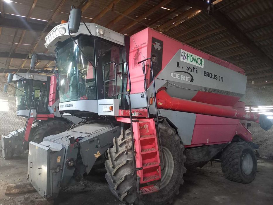 Комбайн Massey Ferguson 7274 CEREA з зерновою жаткою 7,6м