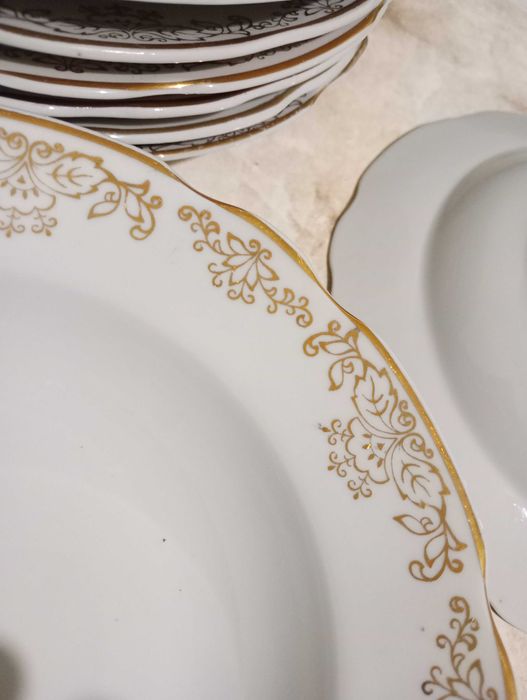 тарелки .фарфор с позолотой, Коростень, набор 11 шт.Новые