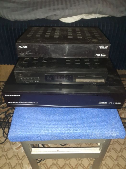 Спутниковый тюнер.