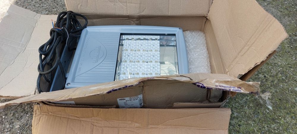 Прожектор LED 150W, Ватра дту18у-150-001 у1