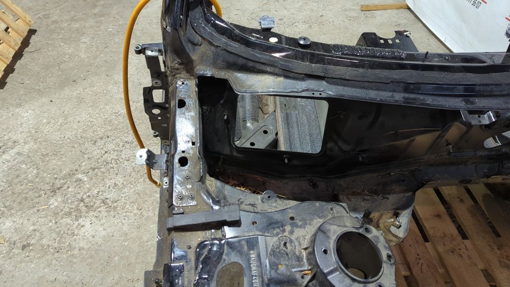 Чверть передня права для Audi A4 2016-2019