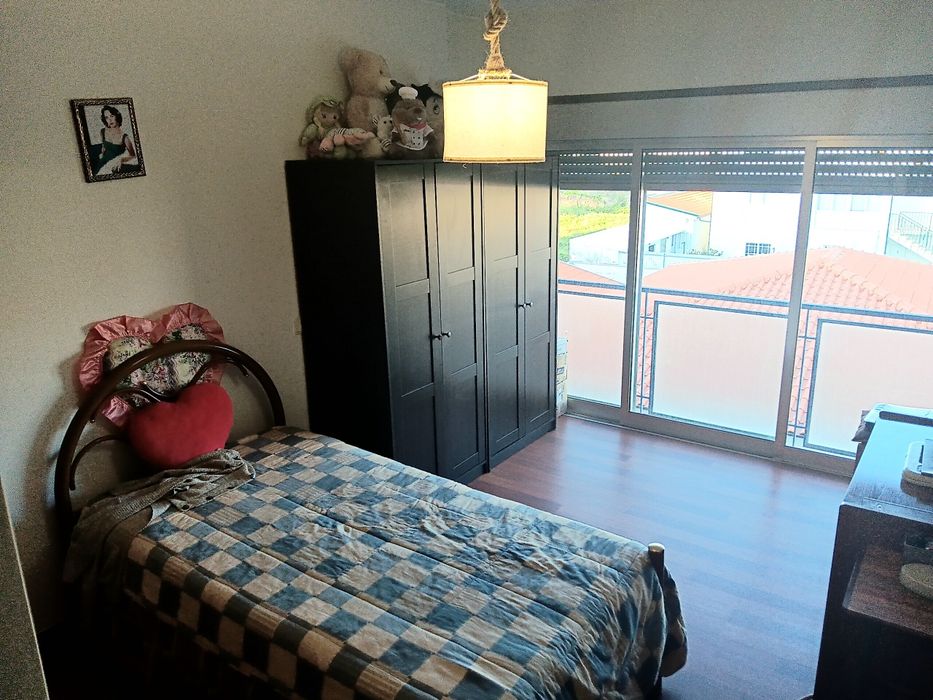 t2 Mozelos c /  120 metros quadrados /suite 2 varandas lugar de garagem