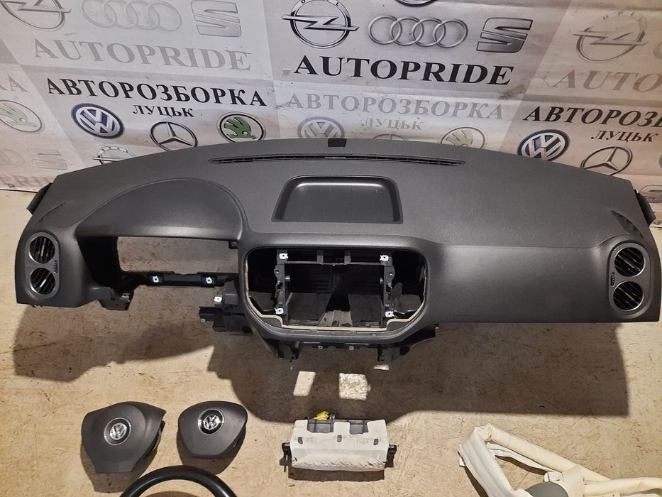 Торпеда Торпеда airbag Фольксваген Тигуан Тігуан  VW TIGUAN
