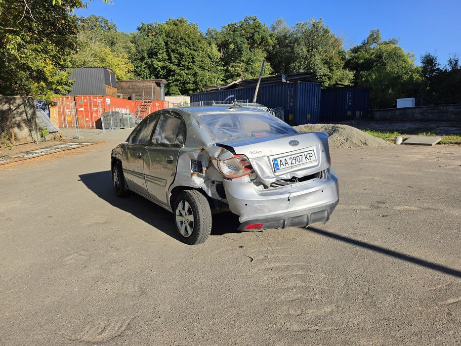 Kia   Rio   2011