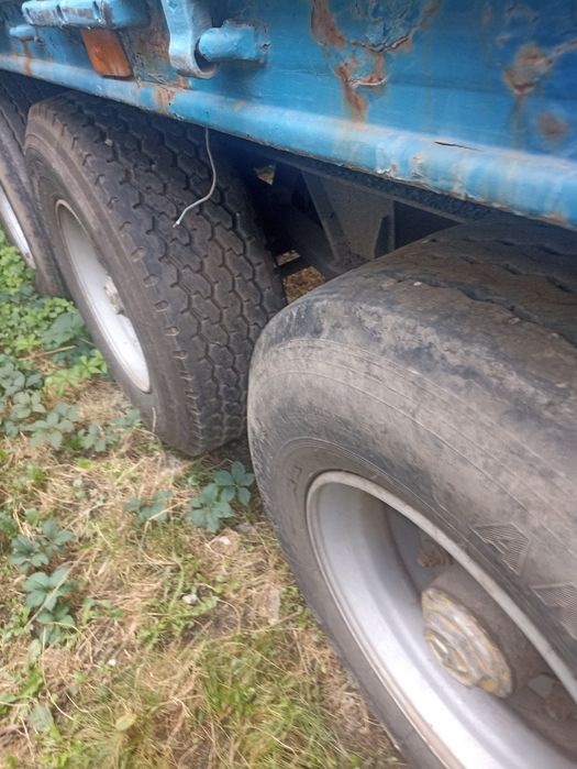 Напівпричіп бортовий тентований зерновоз