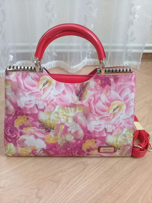 Сумка жіноча міцна