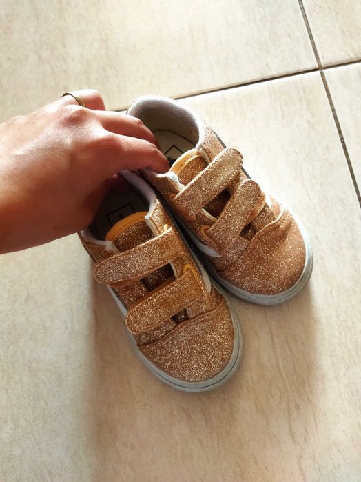 Vans dourados criança
