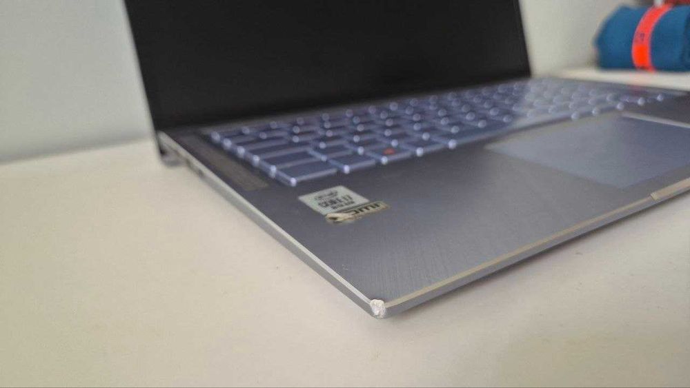 ASUS ZenBook UX431F