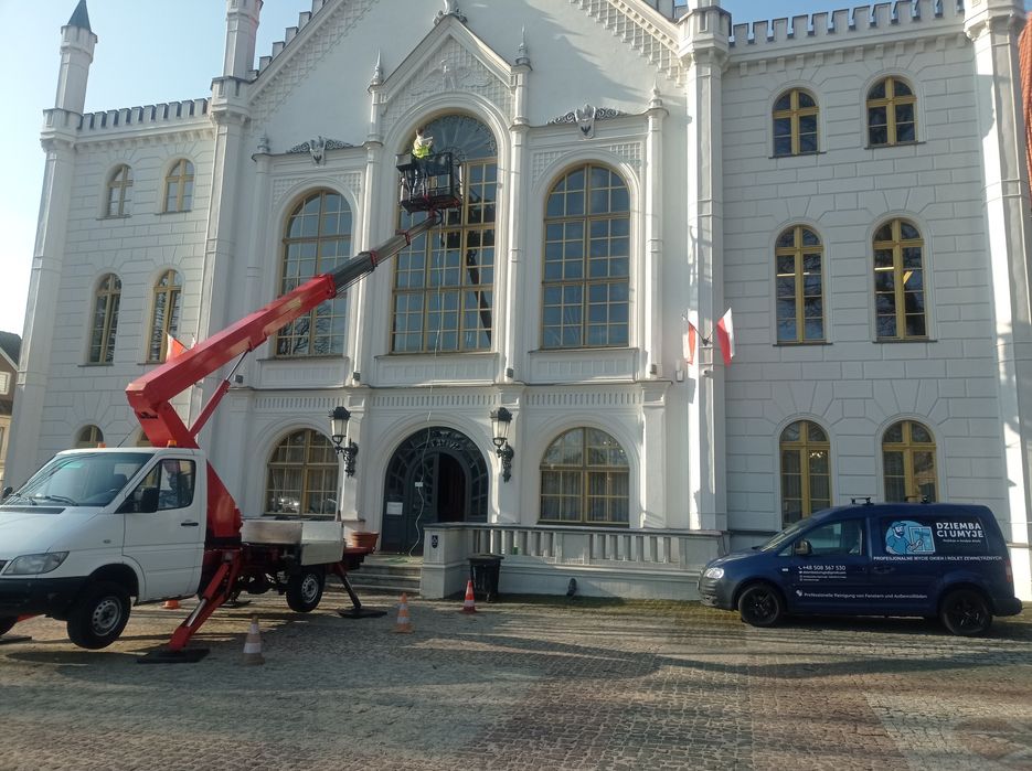 Usługi podnośnikiem koszowym
